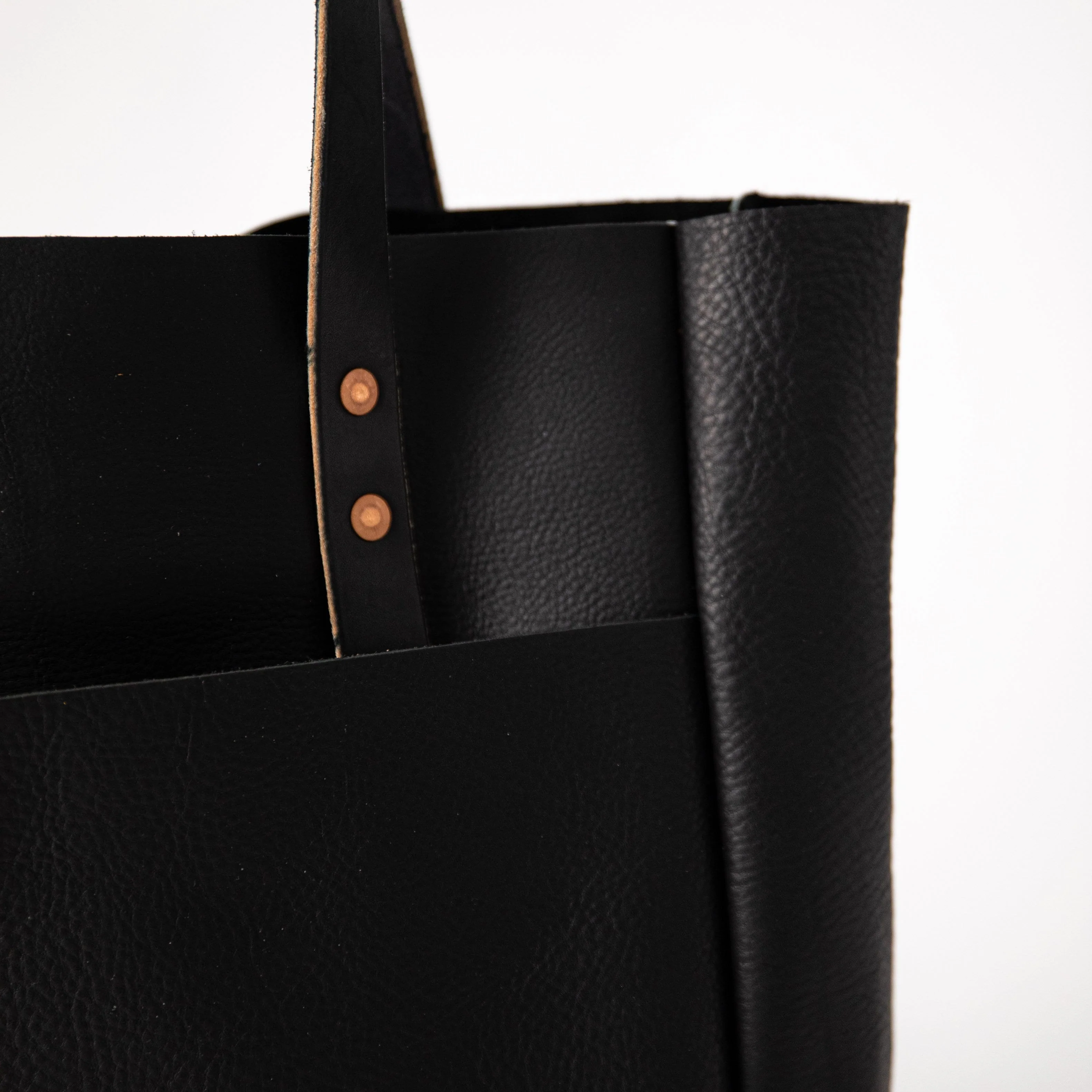 Black Kodiak Carryall Tote - Image 3