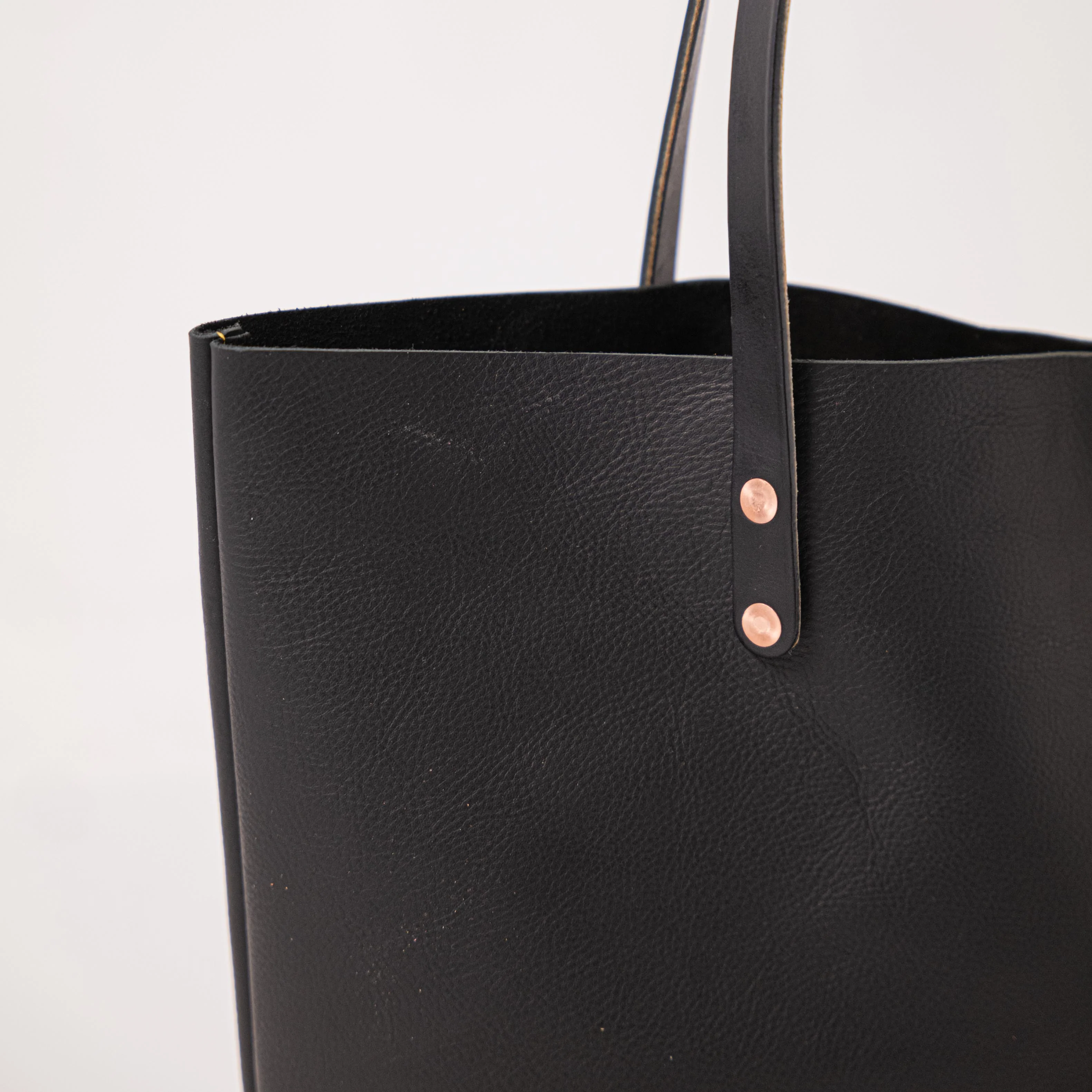 Black Kodiak East West Tote - Image 3