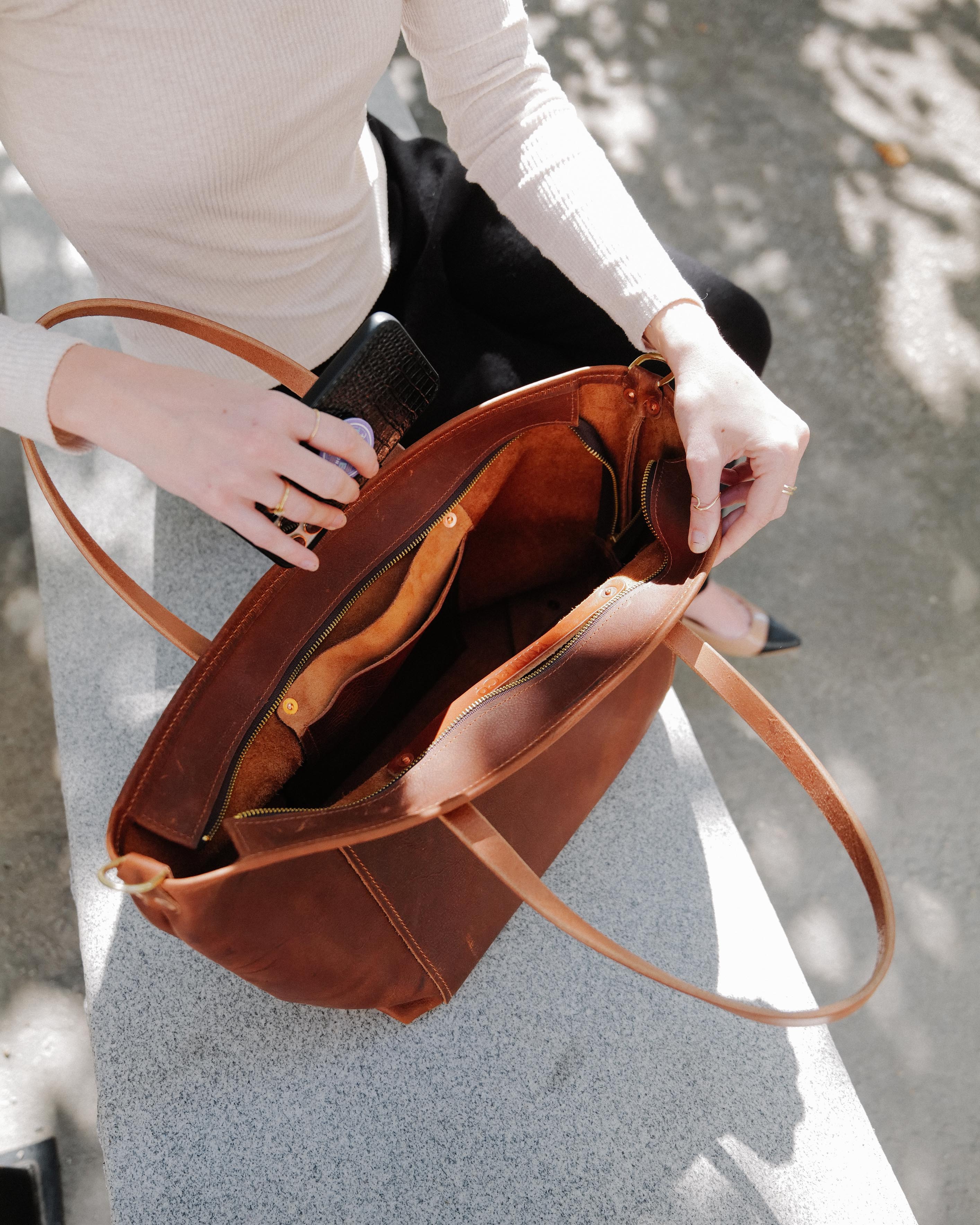 Black Kodiak Market Tote - Image 7