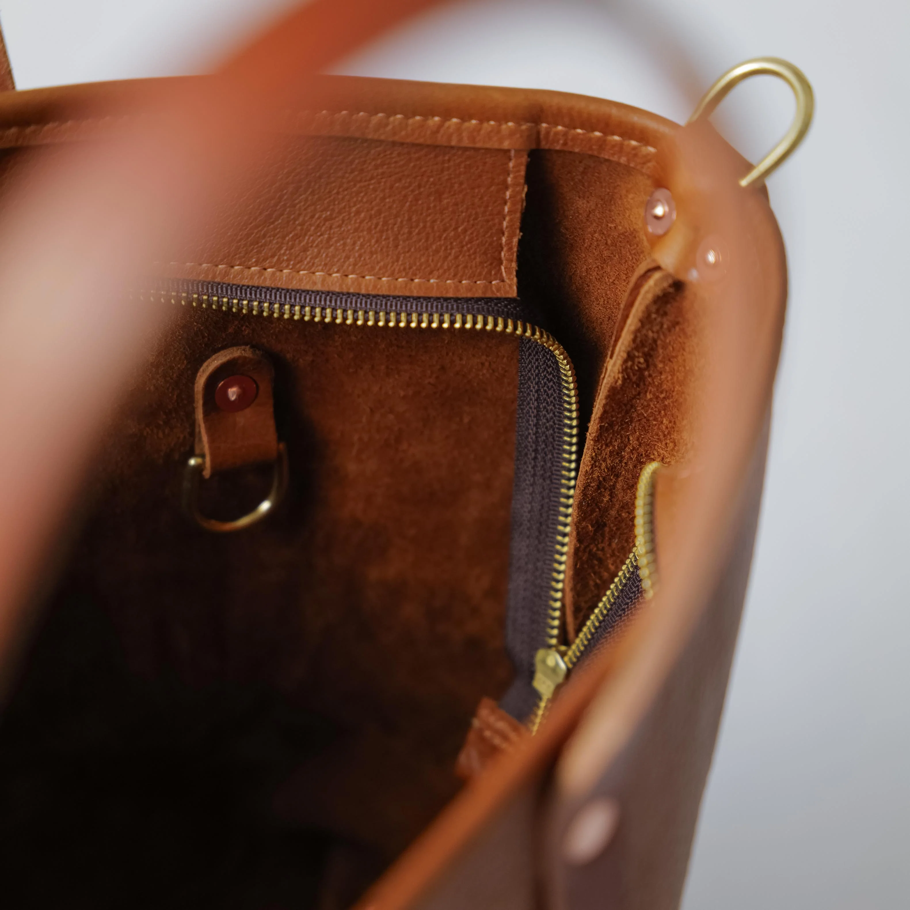 Black Kodiak Market Tote - Image 8