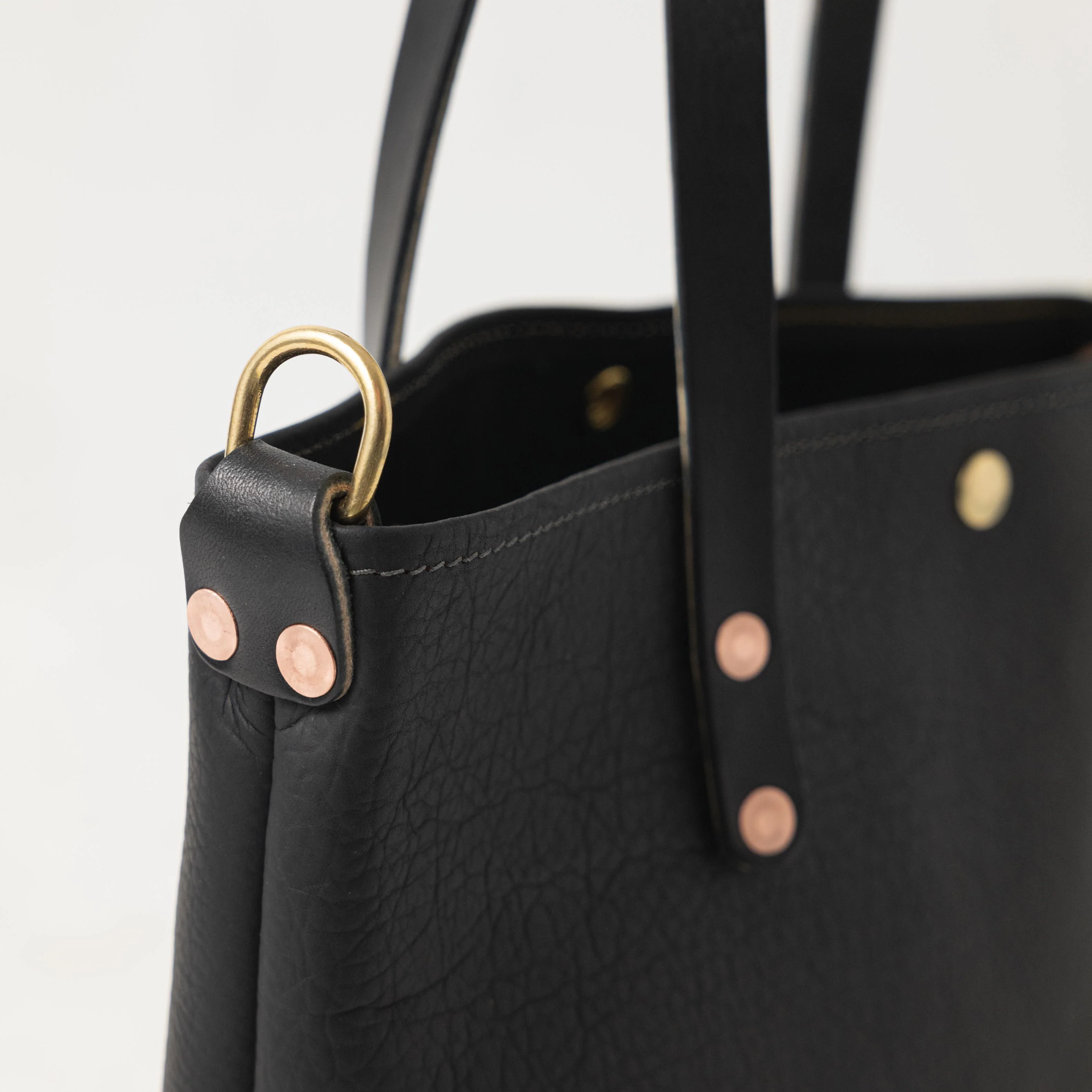 Black Kodiak Travel Tote - Image 6