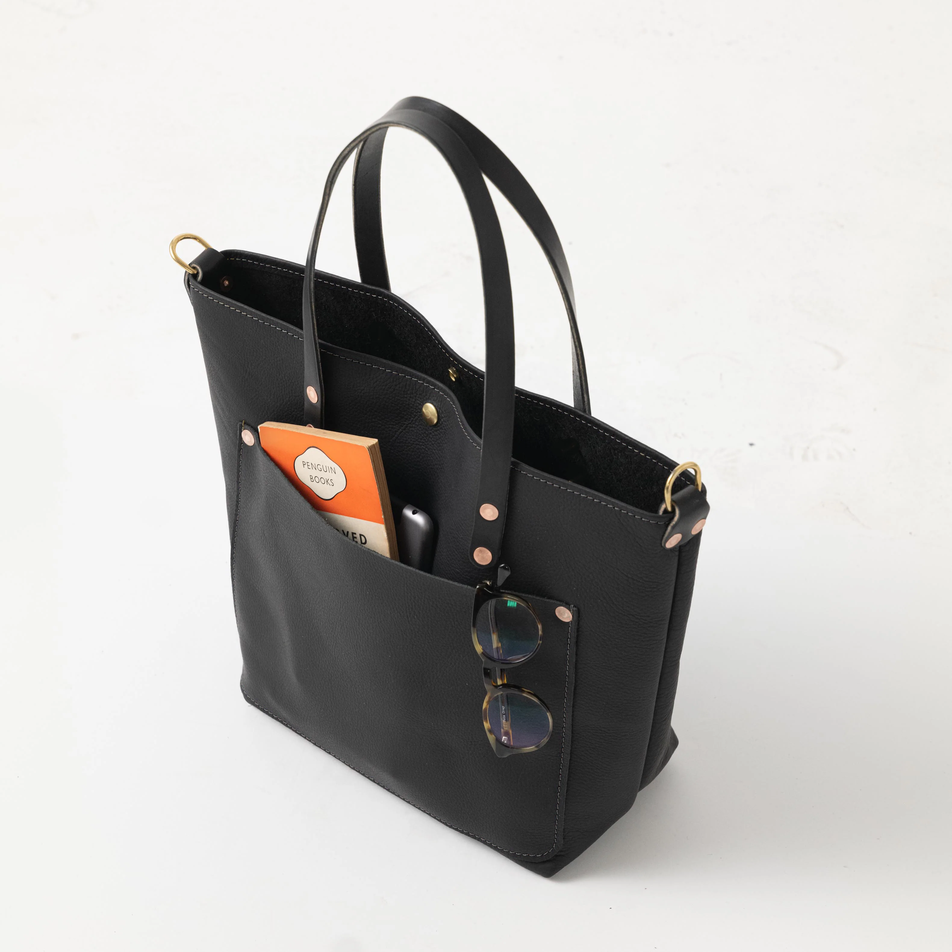 Black Kodiak Travel Tote - Image 9