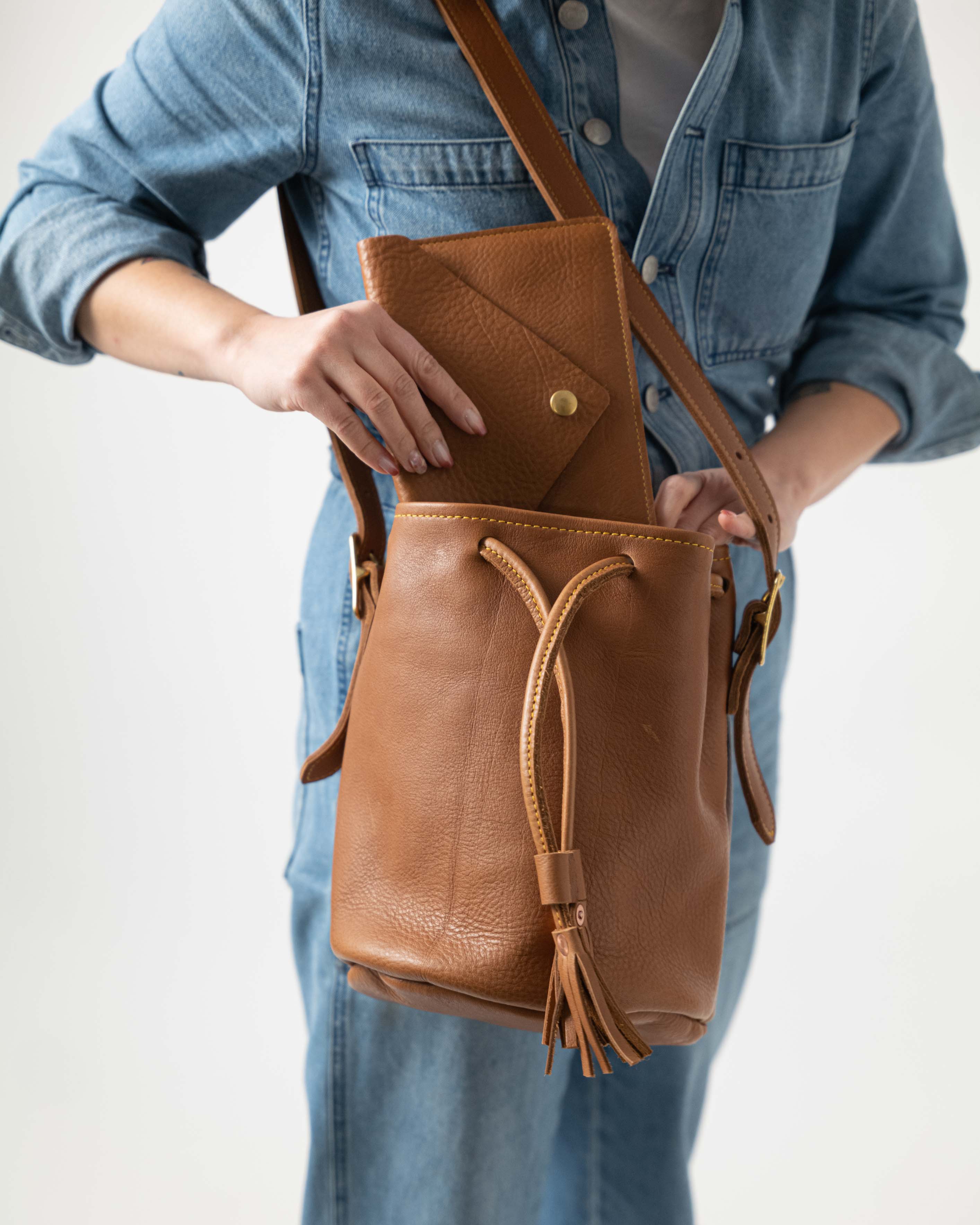Cognac Cypress Bucket Bag - Image 7