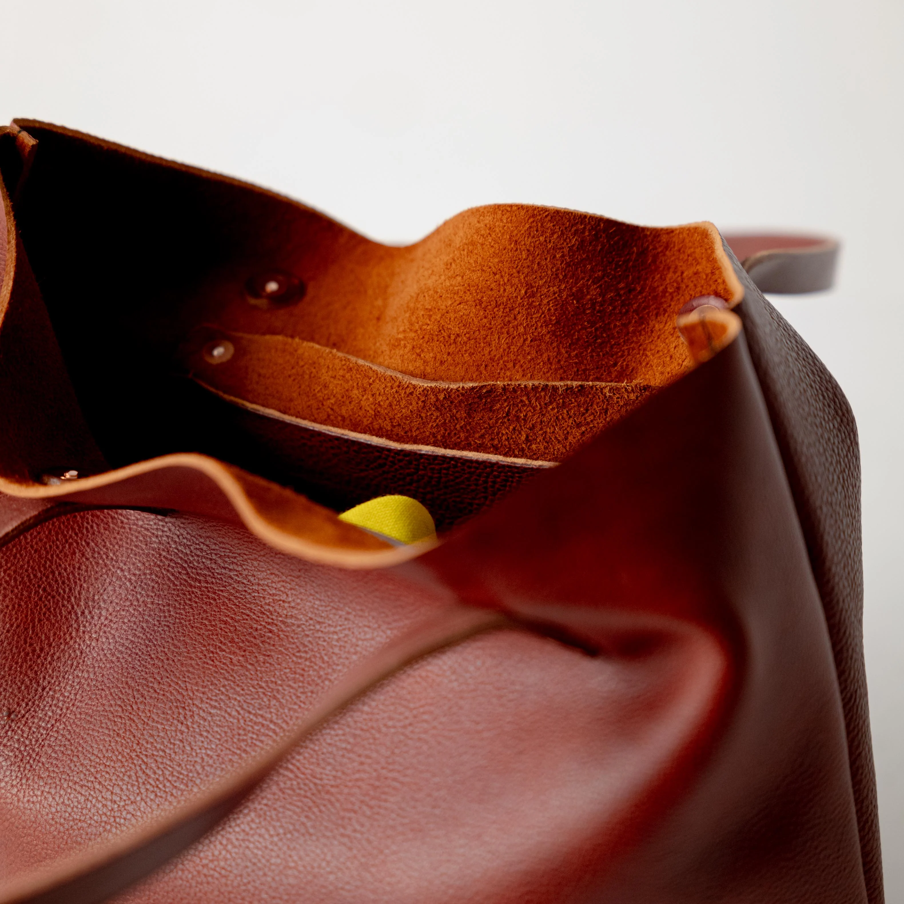 Dark Tan Bulldog East West Tote - Image 5