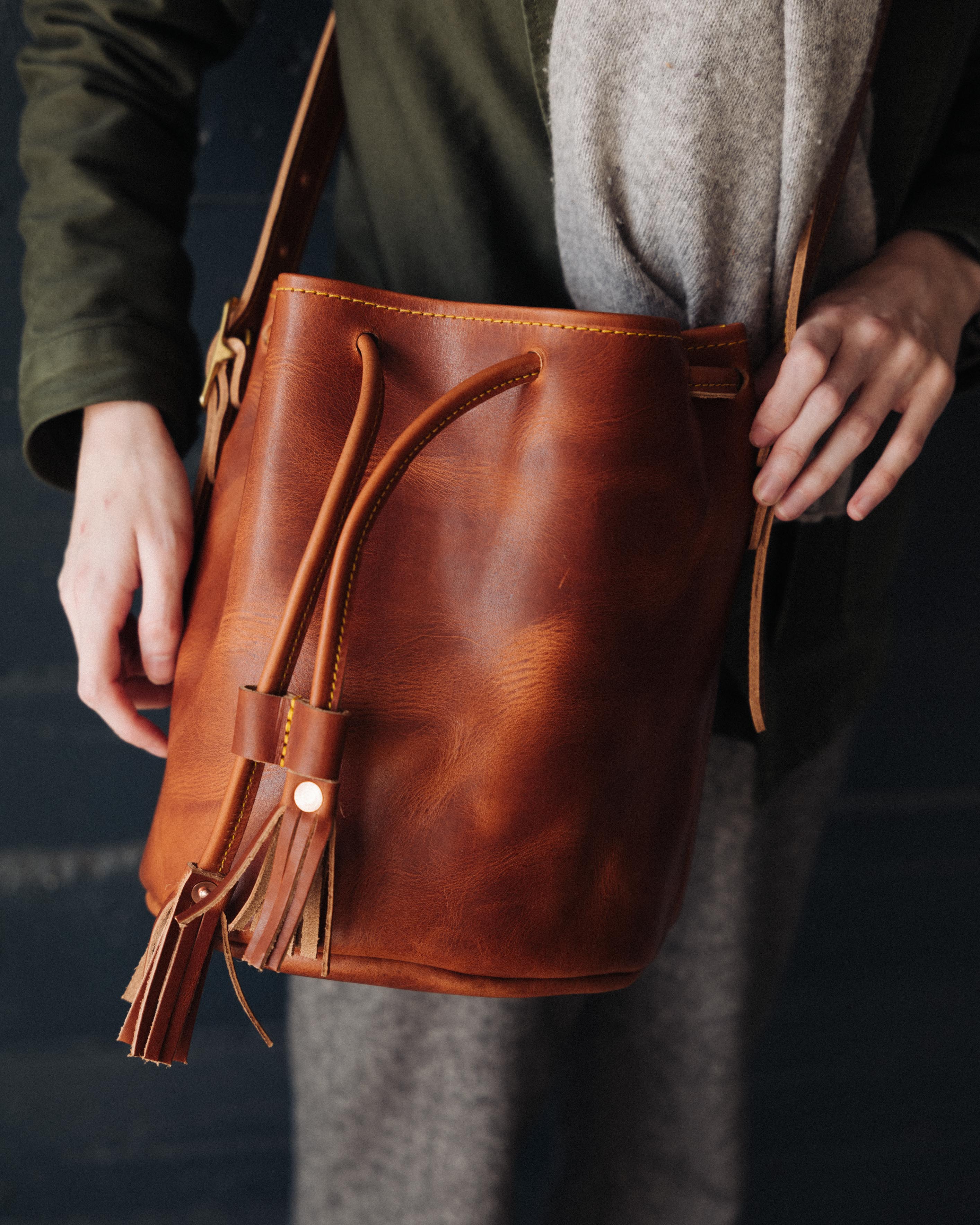 English Tan Dublin Bucket Bag - Image 10