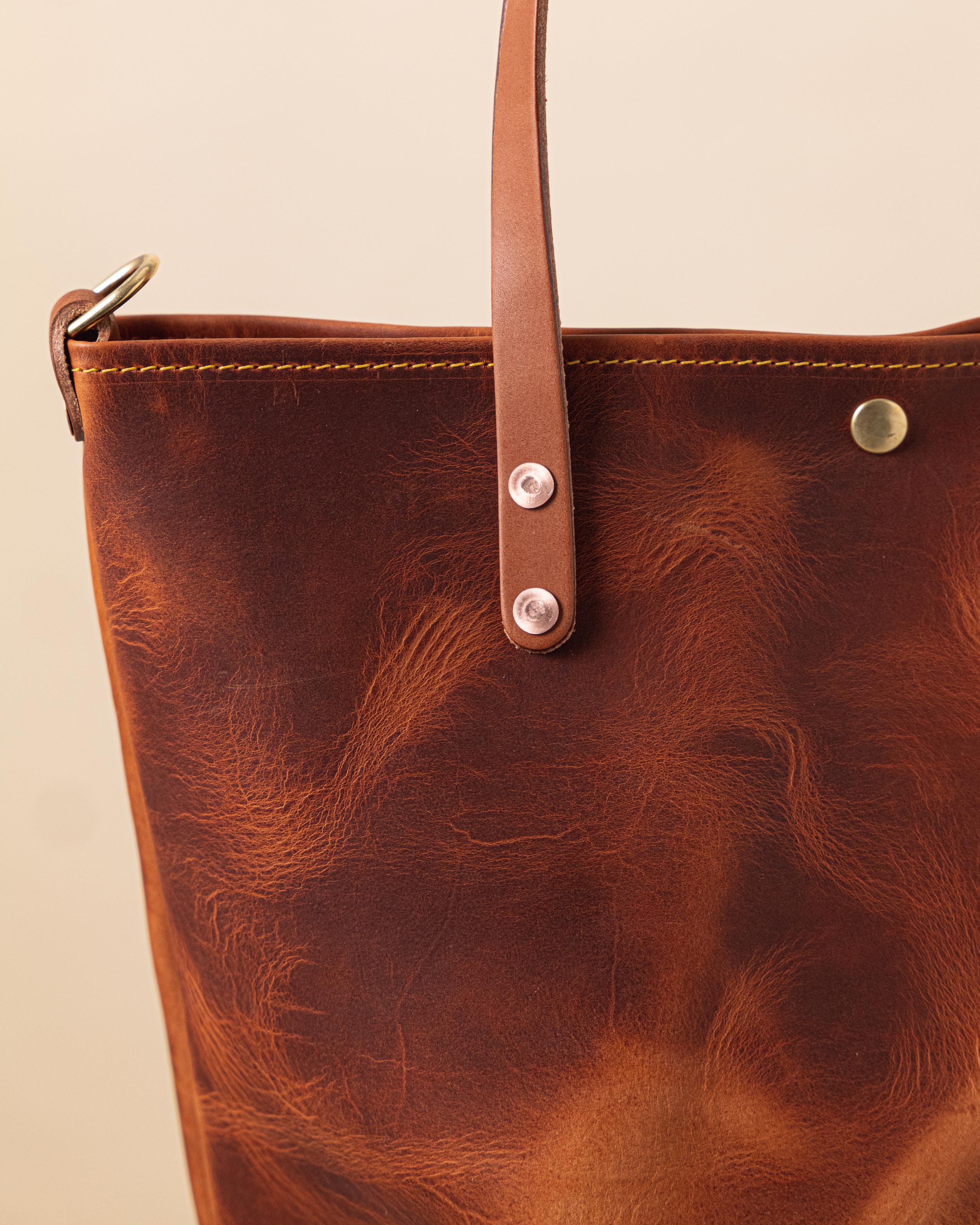 English Tan Dublin Travel Tote - Image 7