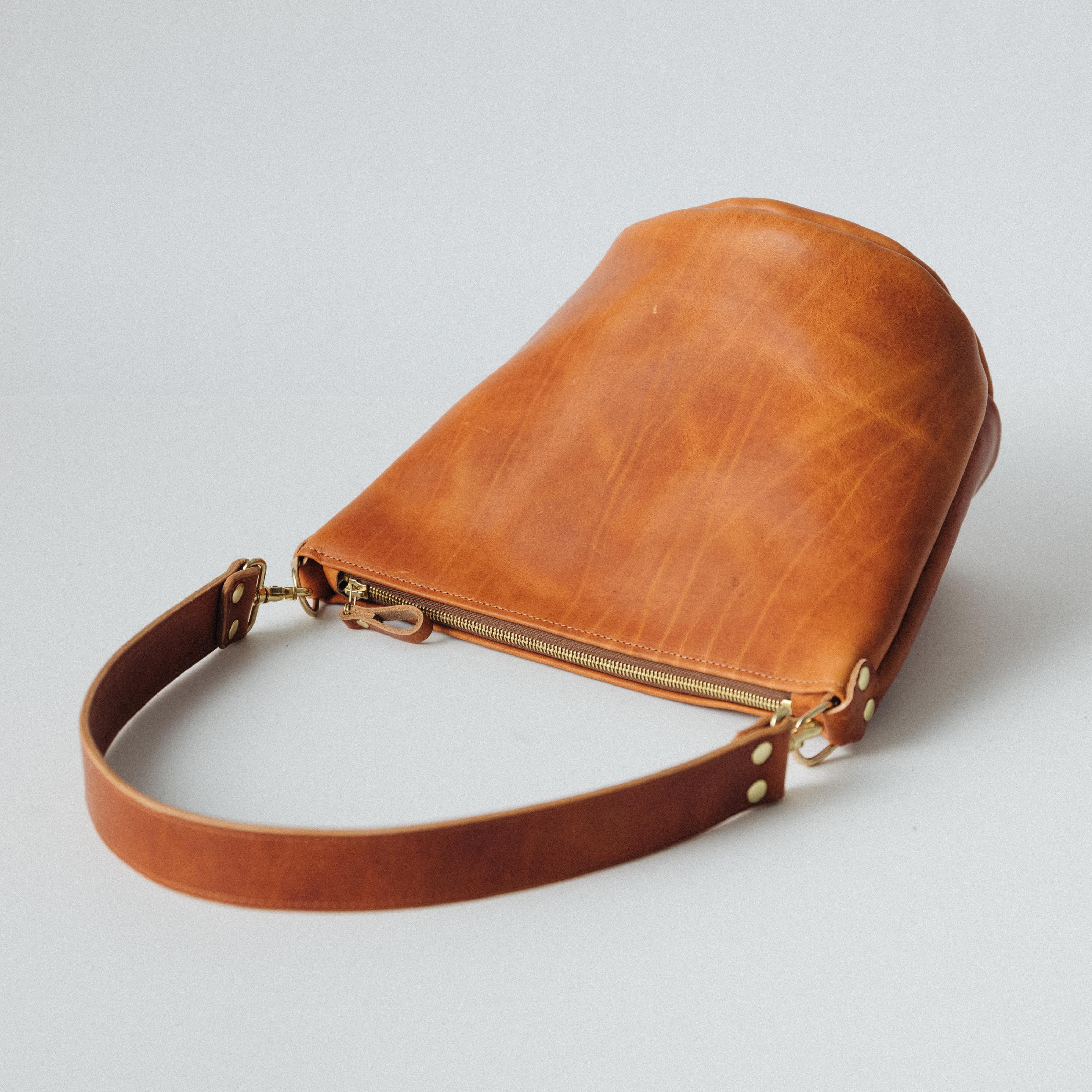 English Tan Dublin Zip-Top Bucket Bag - Image 5