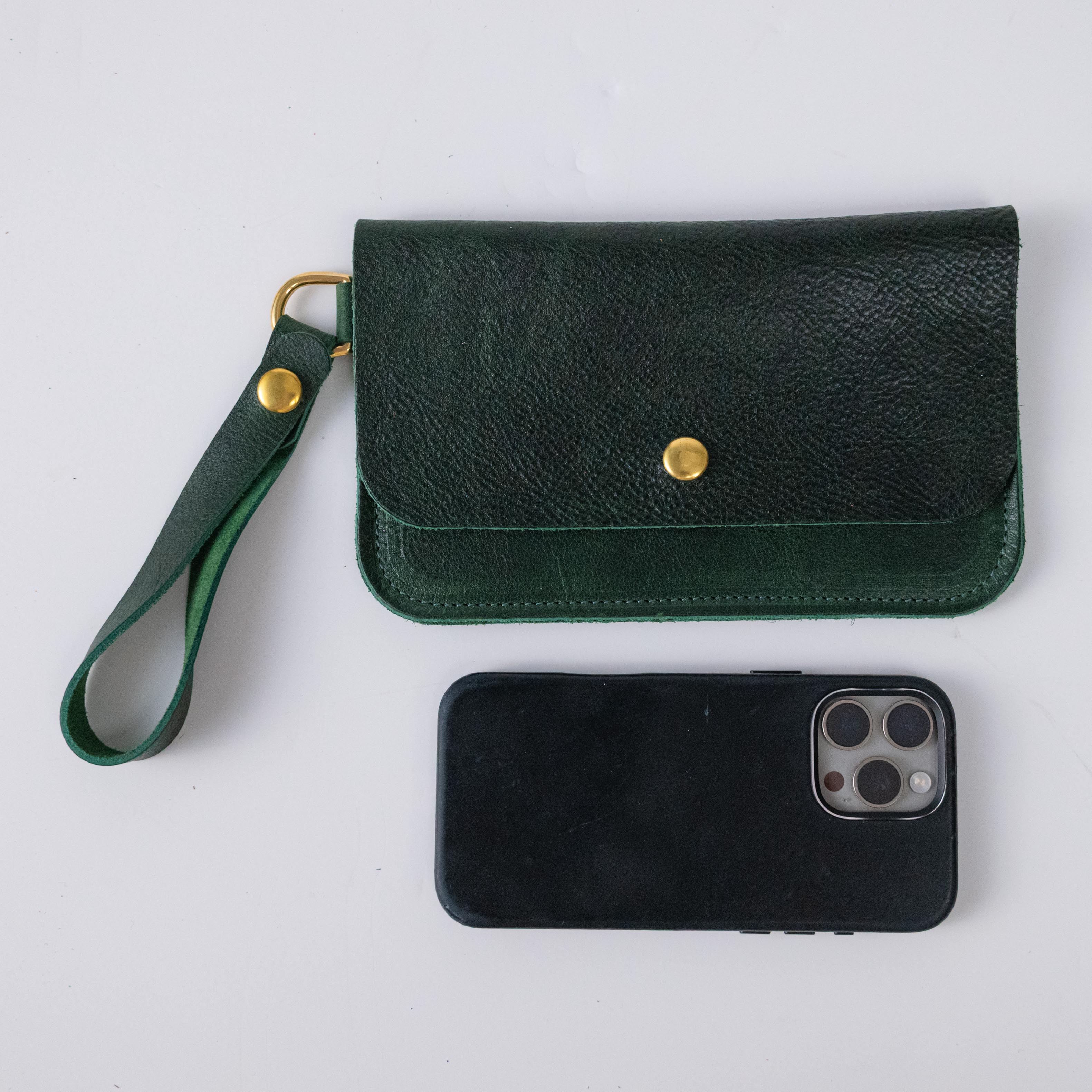 Green Bulldog Wristlet Clutch - Image 4