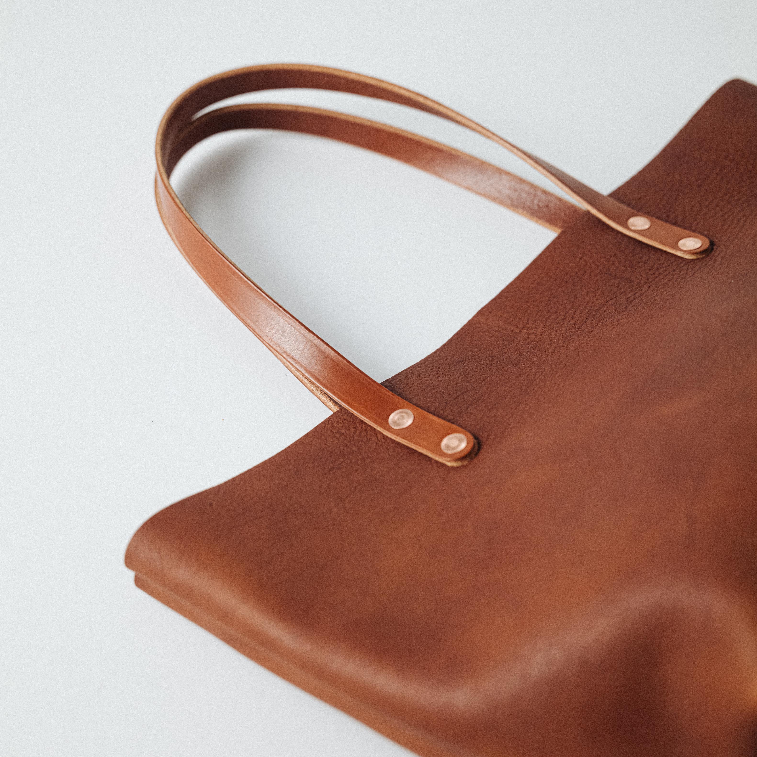 Macchiato East West Tote - Image 4