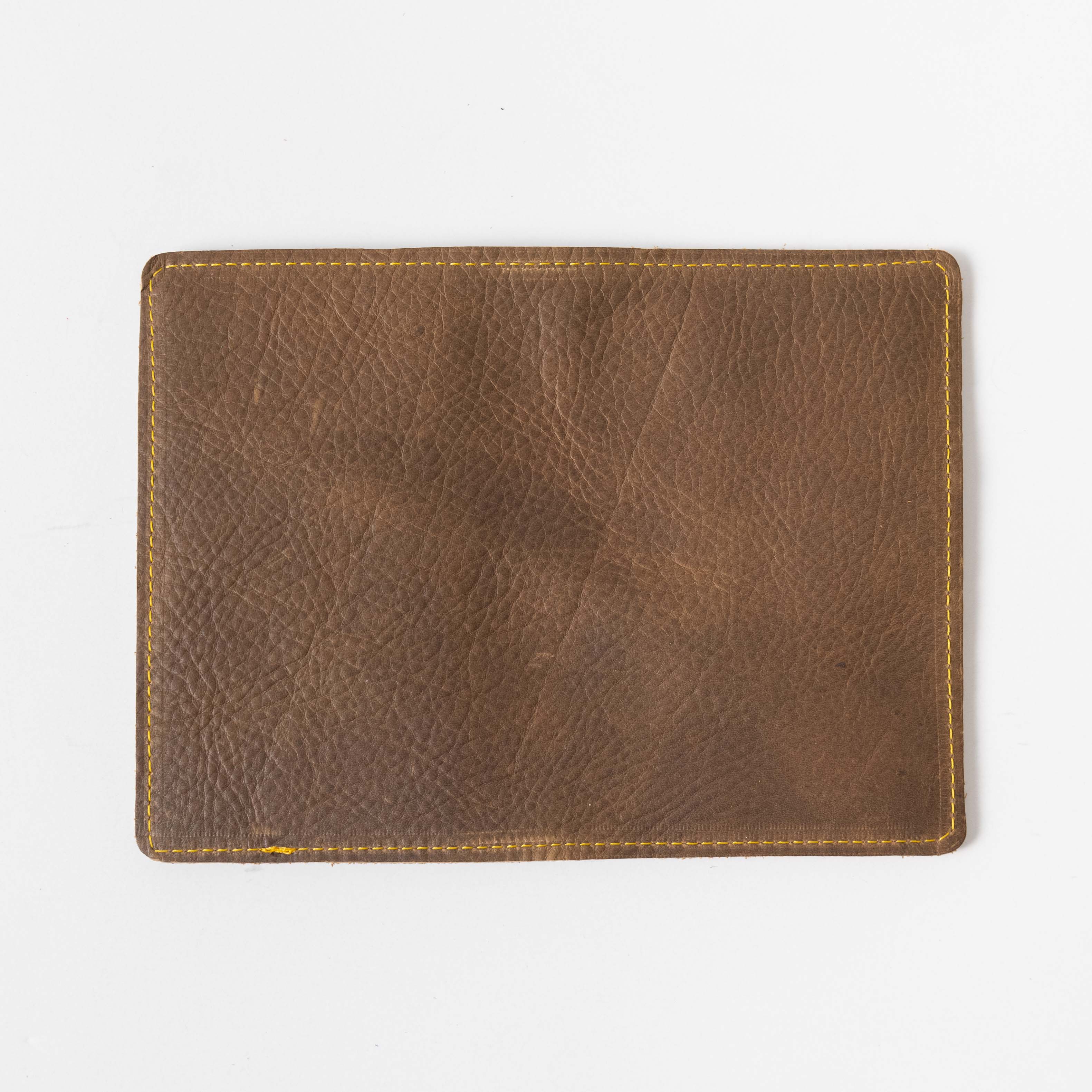 Olive Kodiak Passport Wallet - Image 4