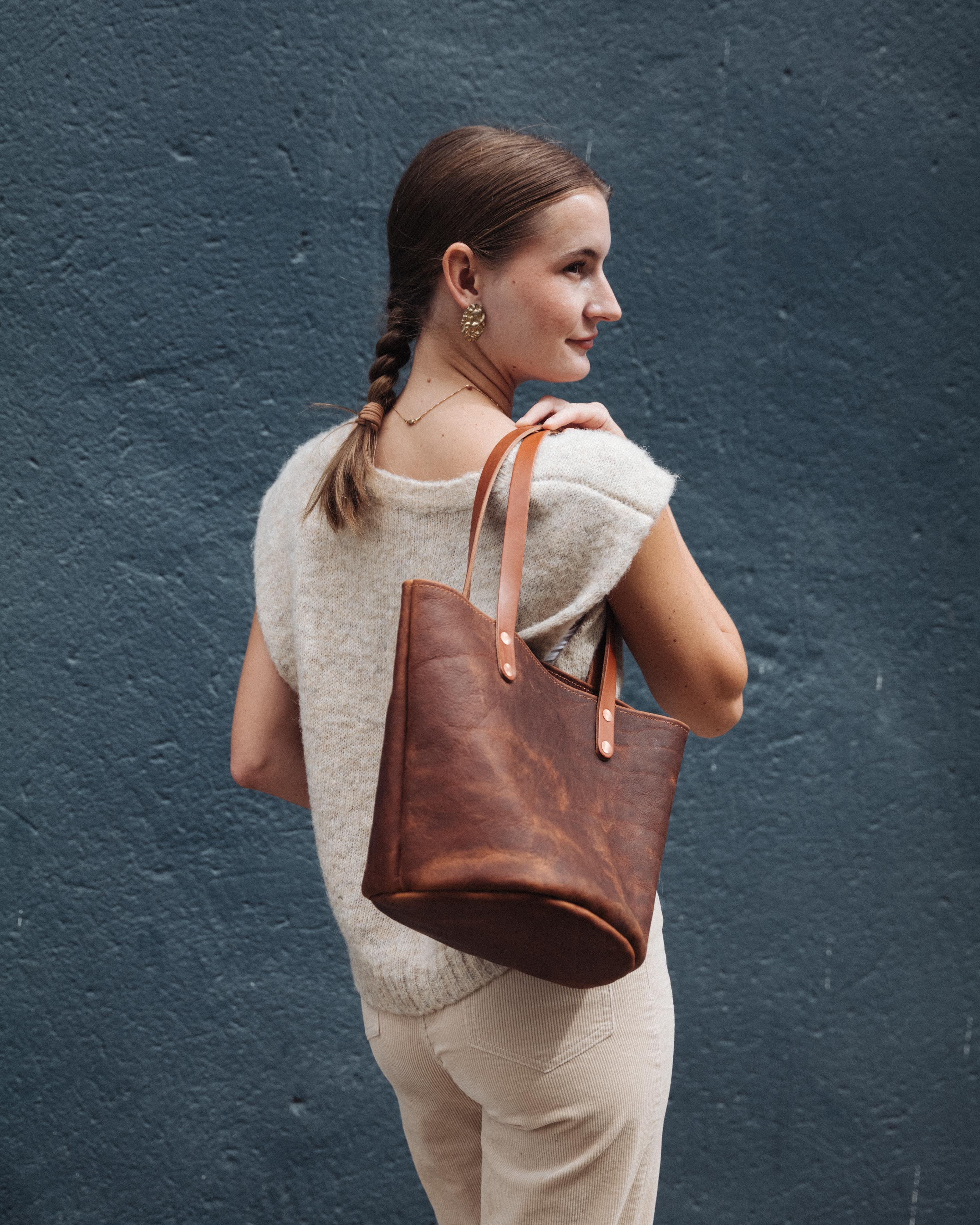 Black Kodiak Bucket Tote - Image 6