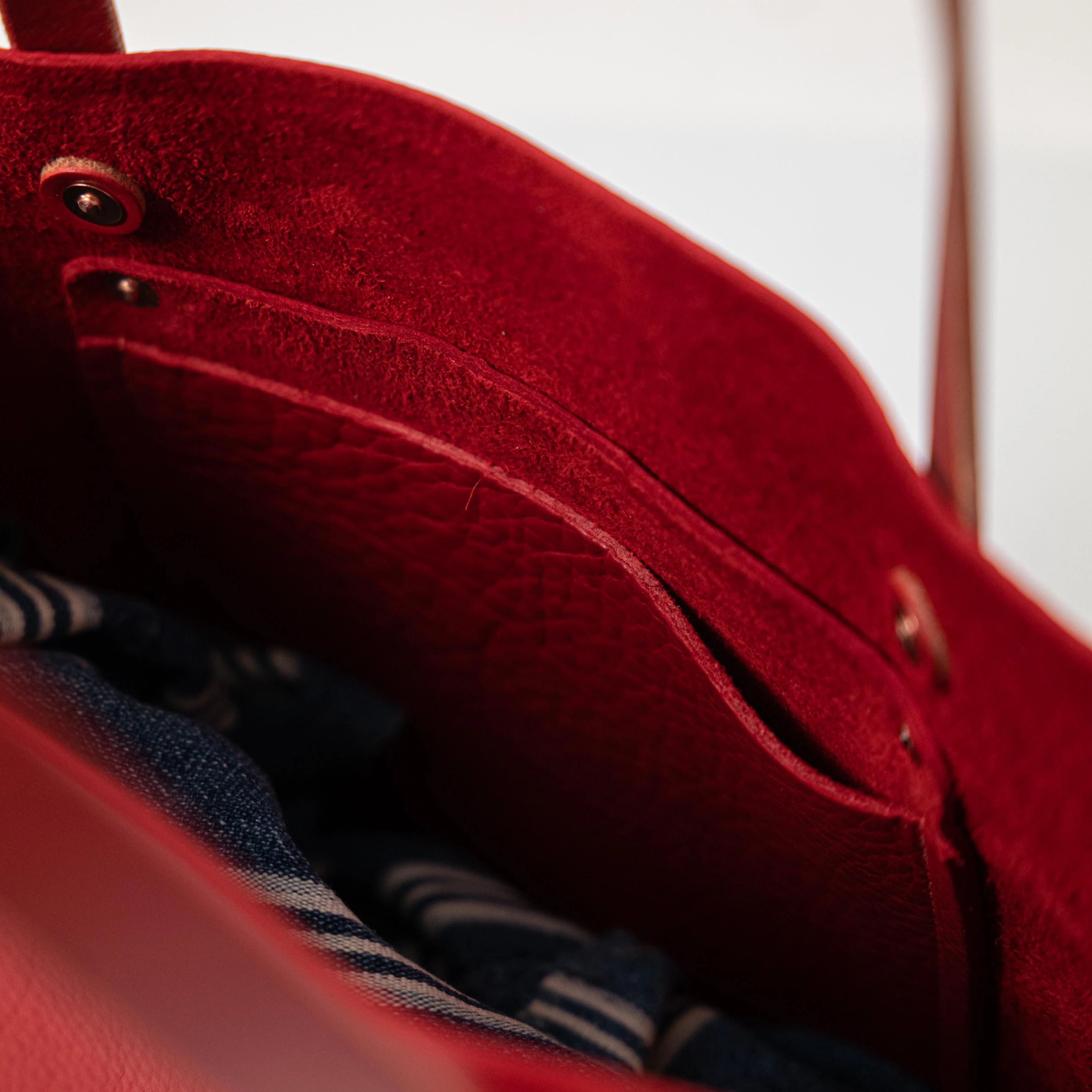 Red Cypress Tote - Image 5