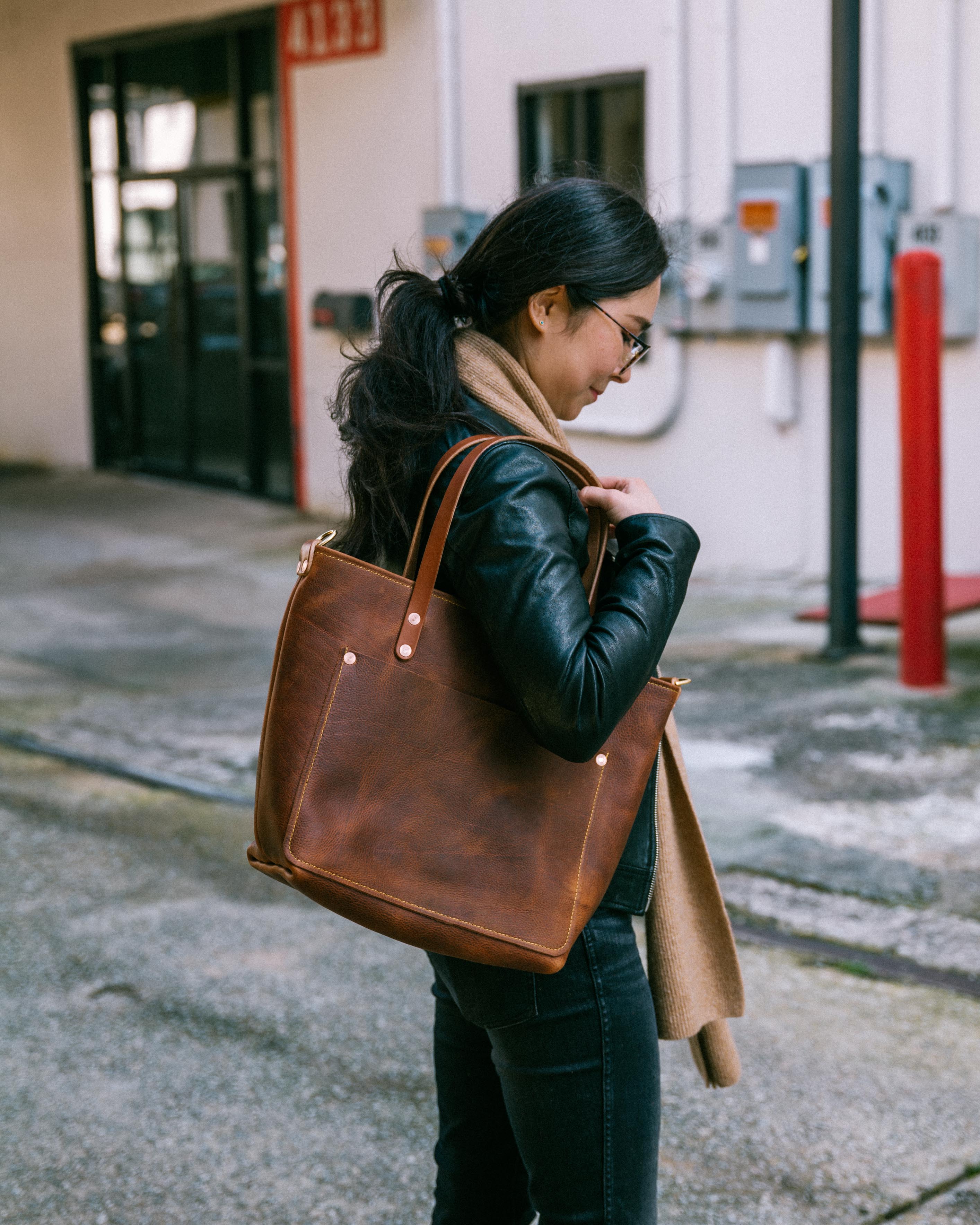 Tan Kodiak Travel Tote - Image 17