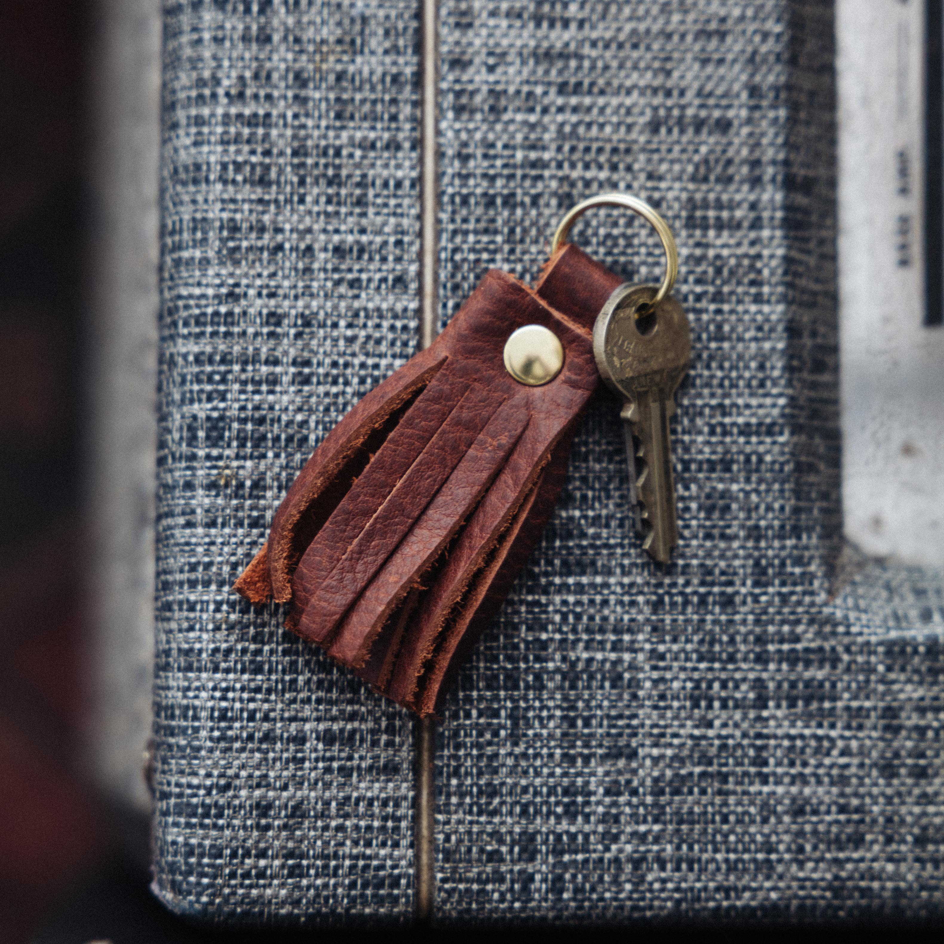 Tortoiseshell Tassel Keychain - Image 3
