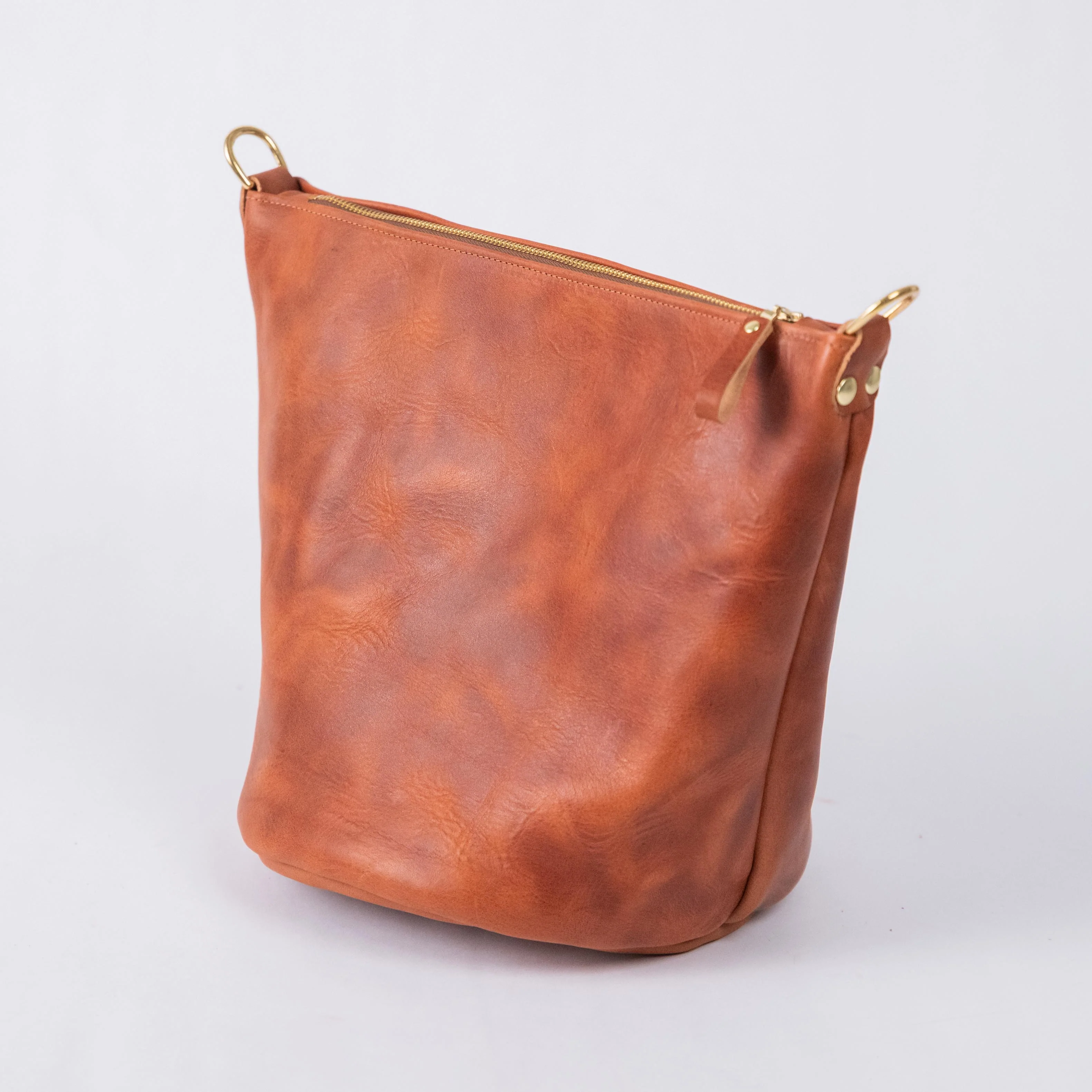 Very Tumbled Old English Derby Zip-Top Bucket Bag - Image 5